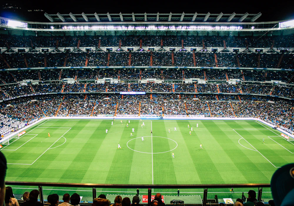 Torcida em estádio ilustrando a conquista de 2003