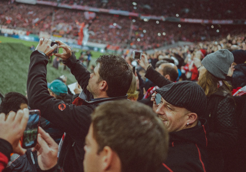 Torcida em estádio ilustrando a conquista de 2017